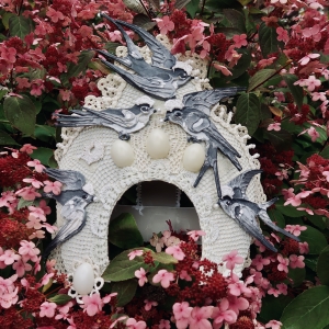 Becoming a Goddess in a Music Video Trilogy: Applying Intersectional Feminism in a Transnational Folk Singing Collaboration in Finland and Bulgaria